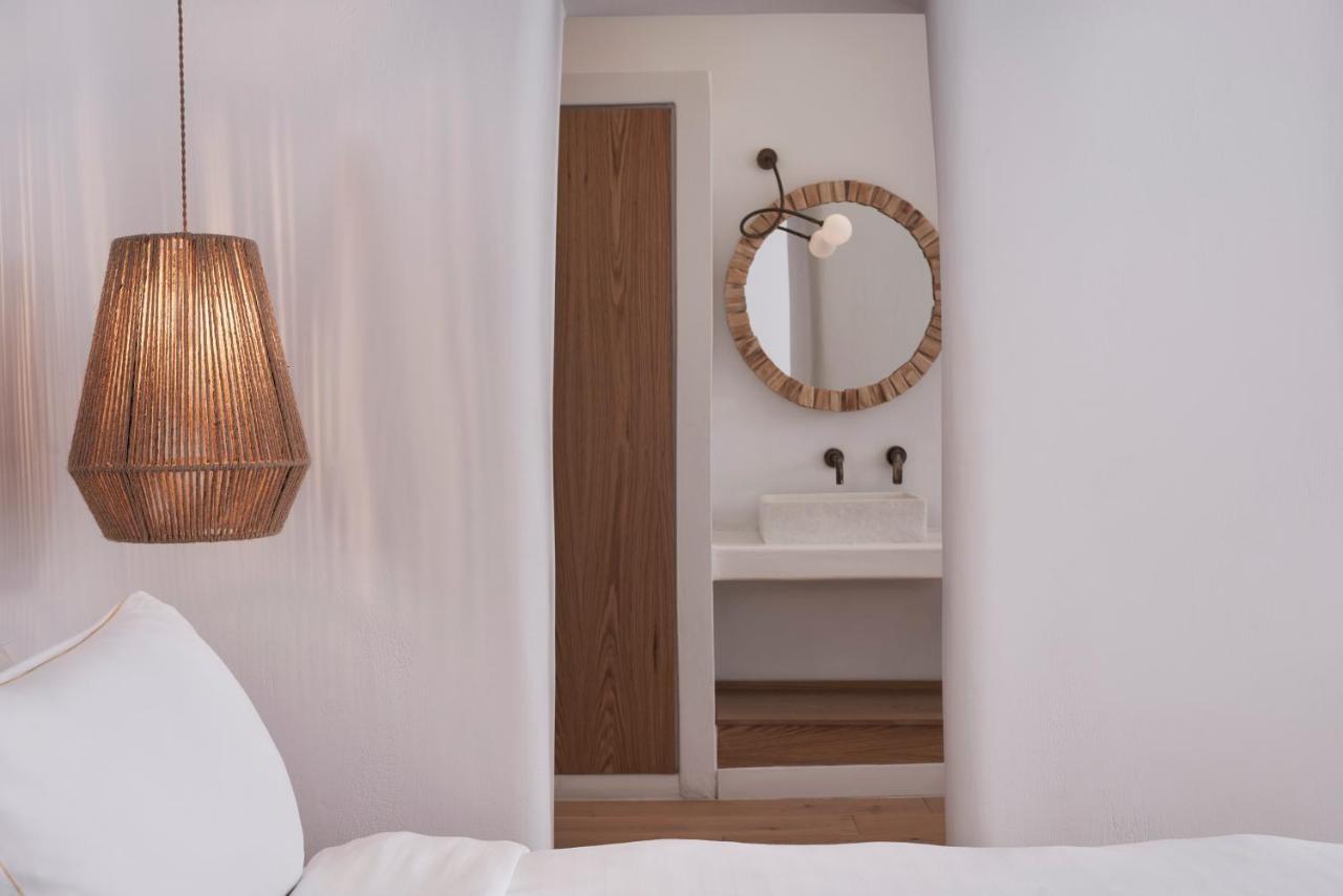 White Mykonos 2*